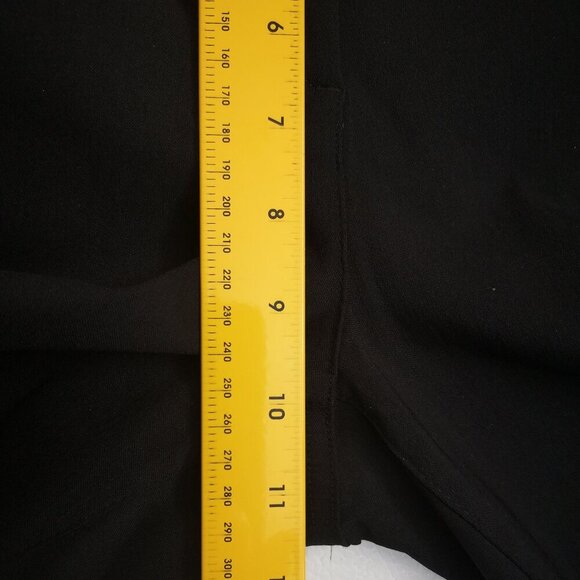 NWT Cleo Ladies Size 8 Slimming Panel Butt Lift Black Slim Capri Pants - Picture 12 of 13